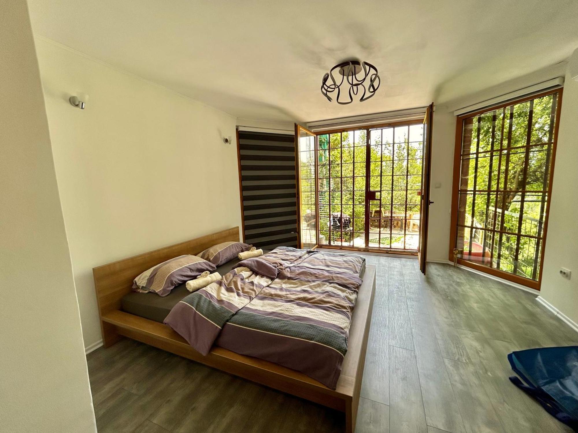 Peaceful Pleasure Apartment & Free Private Parking Сараєво Екстер'єр фото